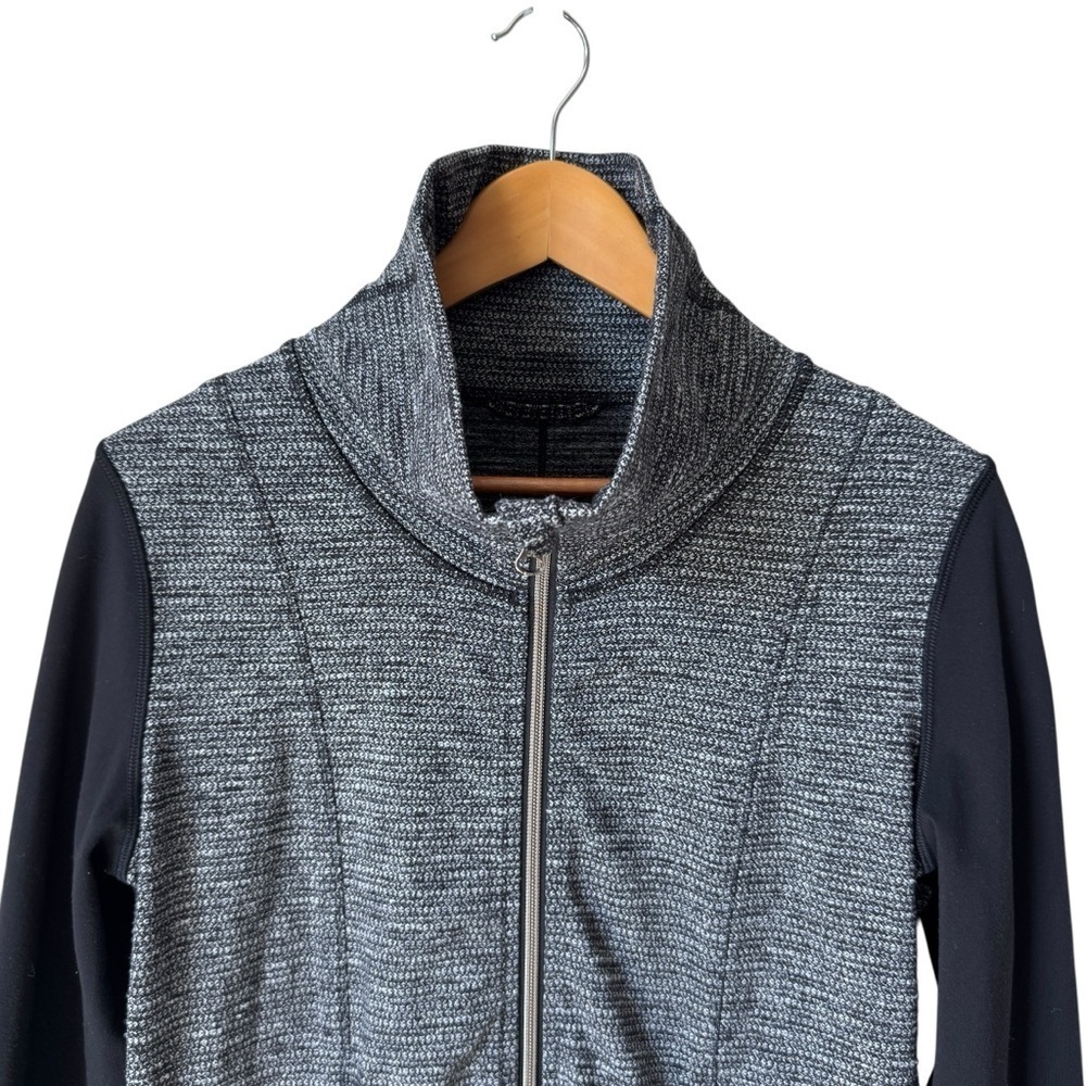 Lululemon Daily Yoga Jacket Coco Pique Black High Neck Collar Women's Size 8 - Picture 3 of 10